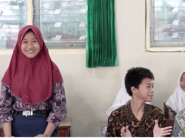 indonesian kids learning in classroom